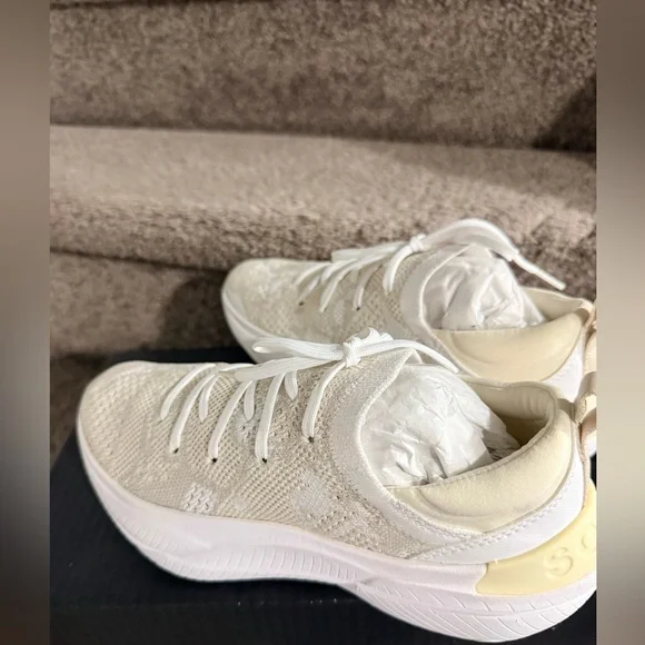 New nib Sorel beige sneakers ladies sz 7 awesome! - Picture 6 of 7